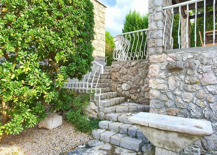 Vikendica Blue Dondola *