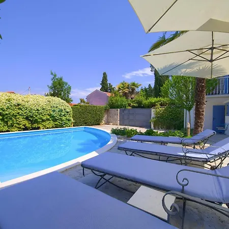 Blue Dondola Malinska