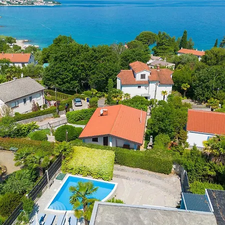 Holiday home Blue Dondola Malinska